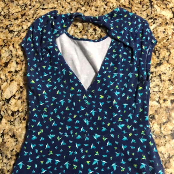 Too small - Picture 2 of 2